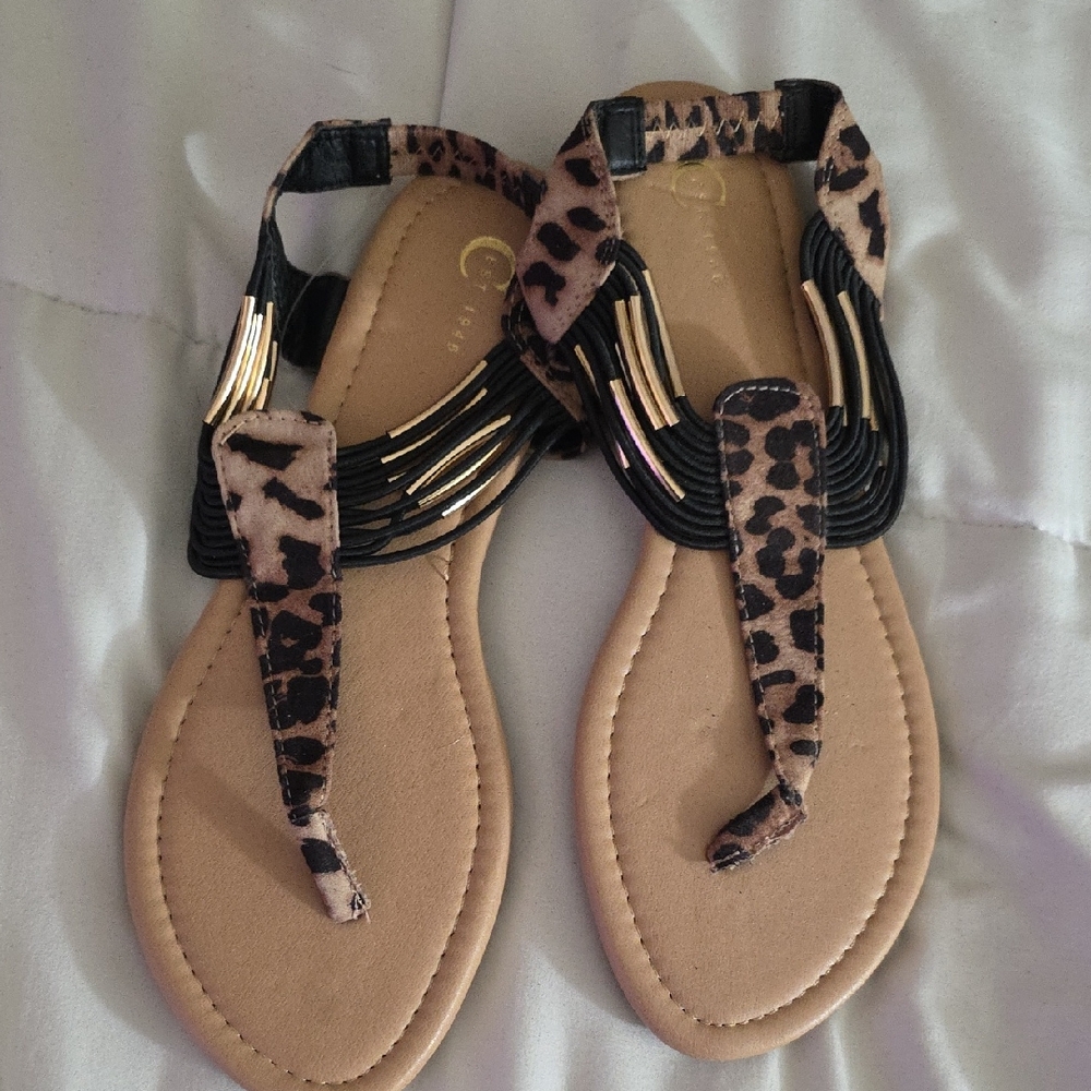 Leopard Print Sandals with Gold Detail Size 9